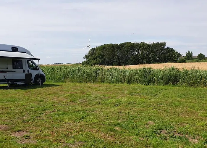 Wohnmobilstellplatz Hemenswarft An Der Nordsee - Meerblick Camping *